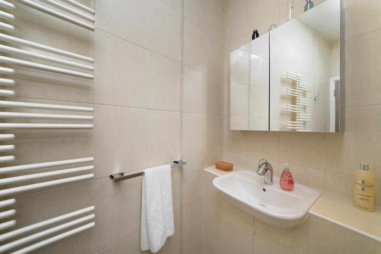 Huge & Central 3 Bedr, 4 Beds, 2,5 Bath Covent Gdn London Luaran gambar